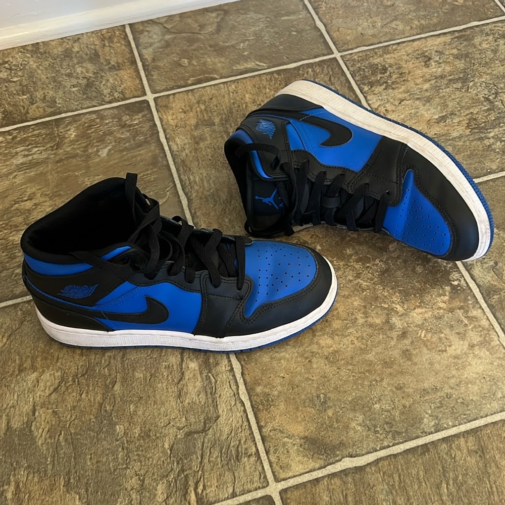 Boys Nike Air Jordan Sneakers